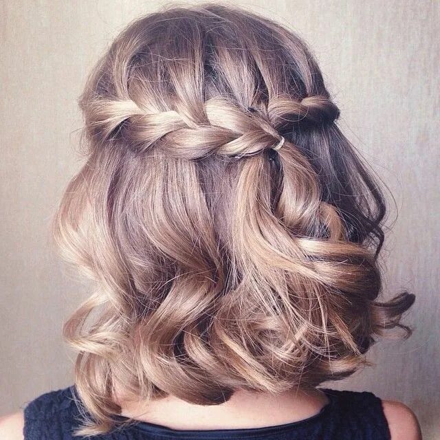 Прическа на средние волосы 6 класс 21 Cool Braid Ideas for Short Hair Braids for short hair, Short wedding hair, Ha