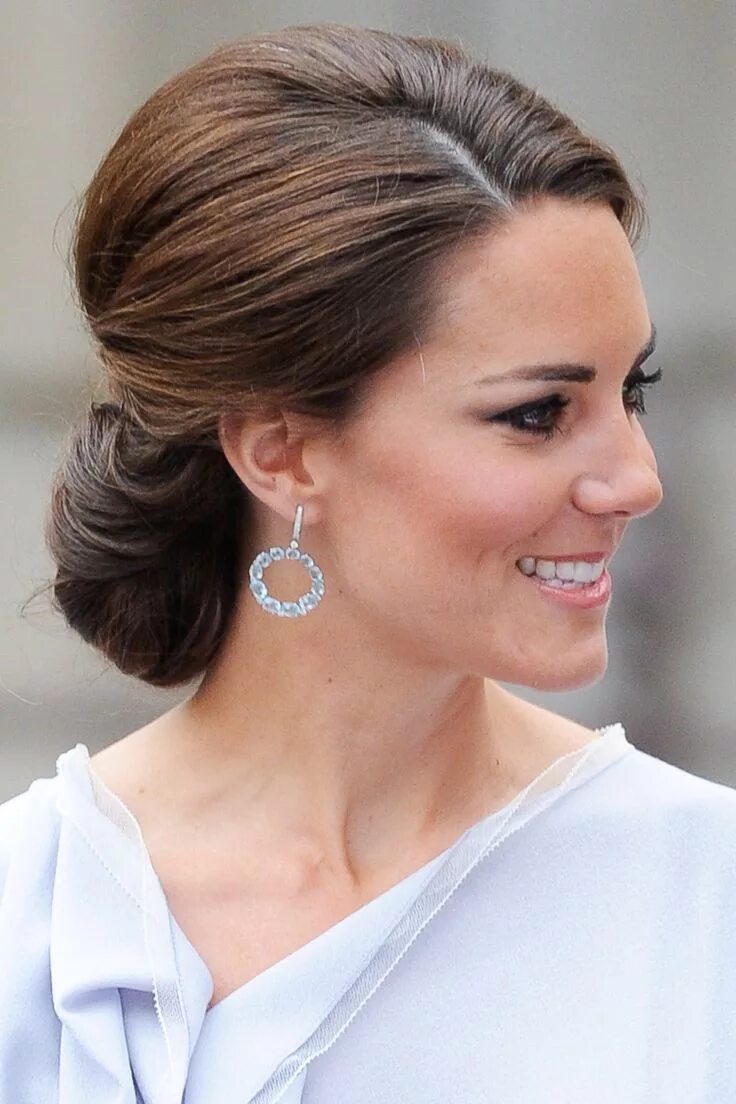 Прическа на средние волосы деловой стиль Duchess Of Cambridge: Hair Style File Penteados, Penteado noiva, Hair hair