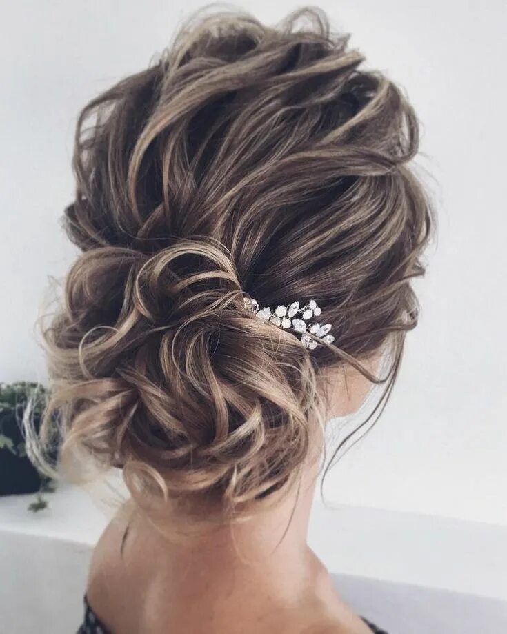 Прическа на средние волосы для гостей Beautiful Bridal Updo Hairstyle Ideas Hair styles, Formal wedding hairstyles, We