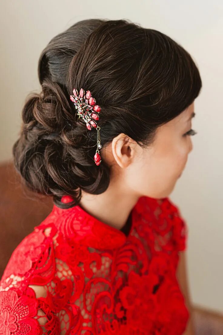 Прическа на средние волосы китайская qipao hairstyle - Google Search Long hair styles, Asian wedding hair, Asian brid