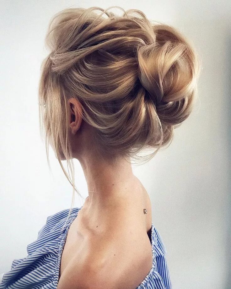 Прическа на средние волосы красиво собраны @tonyastylist Wedding hairstyles, Long hair styles, Short hair styles