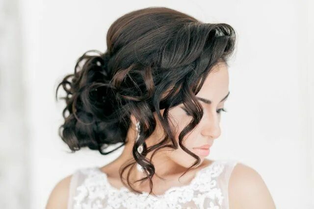 Прическа на средние волосы кудри собранные Coiffure mariage cheveux longs : 55 idées de coiffure mariée cheveux long Coiffu