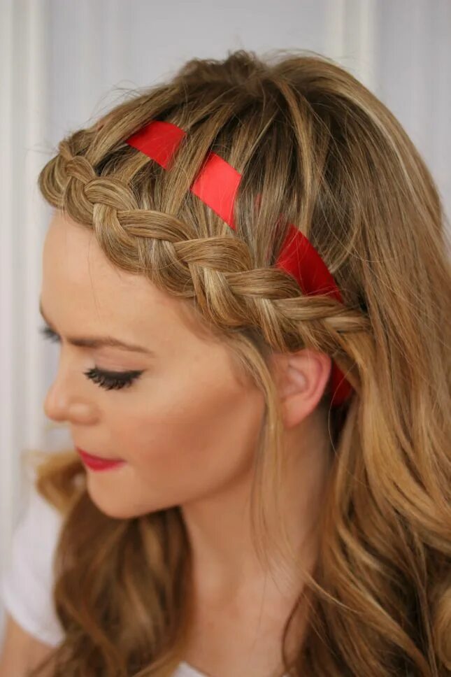 Прическа на средние волосы лентой 12 Ways to Rock Ribbon in Your Hair Ribbon hairstyle, Braided headband hairstyle