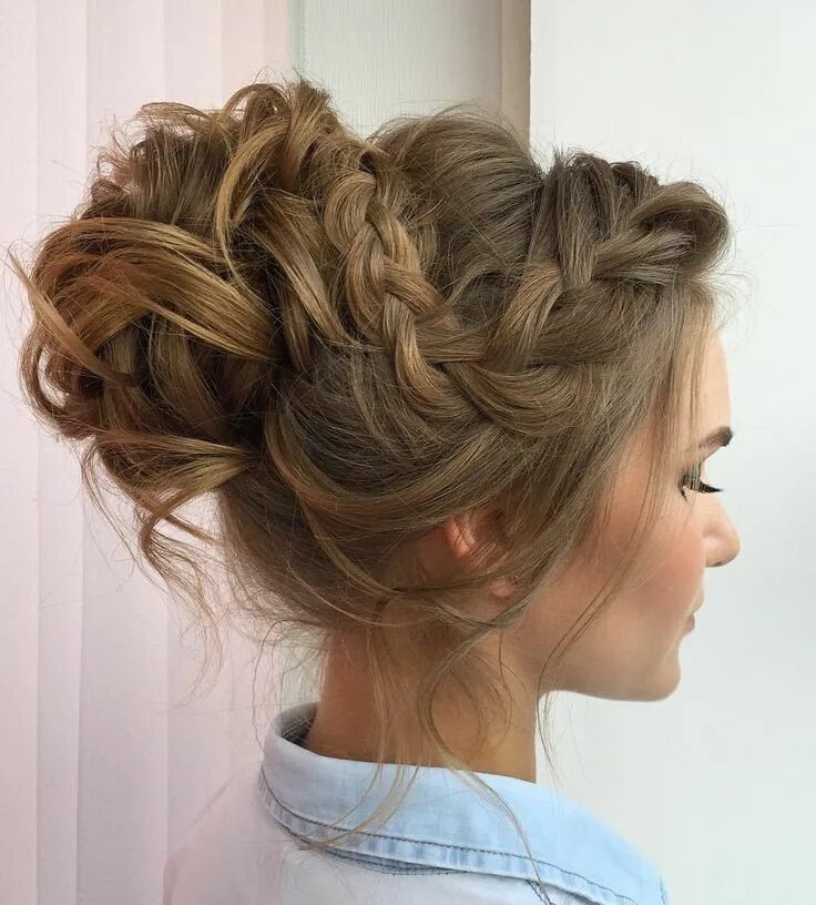 Прическа на средние волосы на праздник Pin on Battesimo Long hair styles, Prom hair updo, Special occasion hairstyles