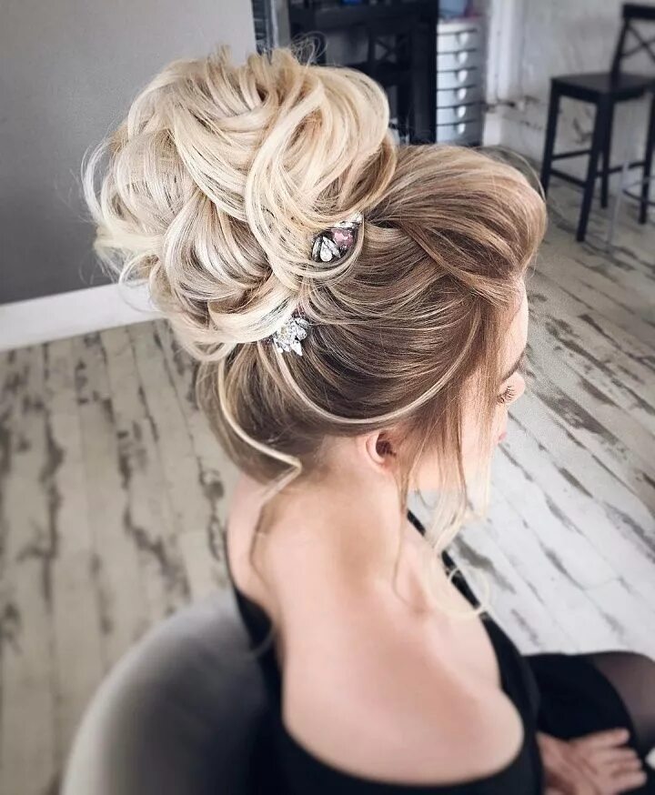 Прическа на средние волосы собранные вверх Elegant updo wedding hairstyle to inspire your big day look Pageant hair, Pagean