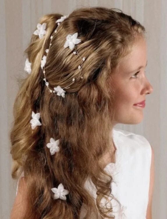 Chic All-White Wedding at Four Seasons Flower girl updo, Flower girl hairstyles,