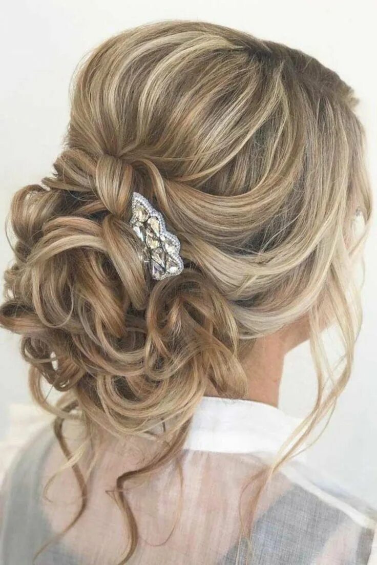 Прическа на свадьбу гостье на длинные Easy Prom Hairstyles Easypromhairstyles Prom Hairstyles - prom updos for long ha