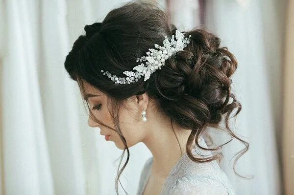 Прическа на свадьбу на длинные волосы ideas handmade wedding hat Gold hair accessories wedding, Hair jewelry wedding, 