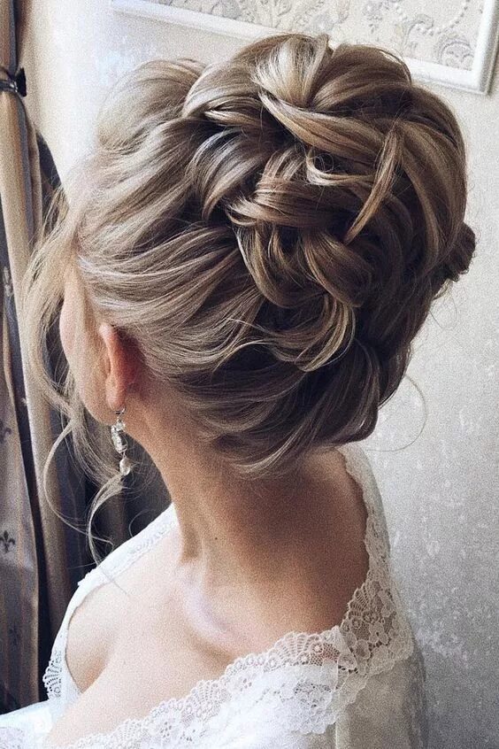 Прическа на свадьбу простая на средние This beautiful wedding hair updo hairstyle will inspire you Medium hair styles, 