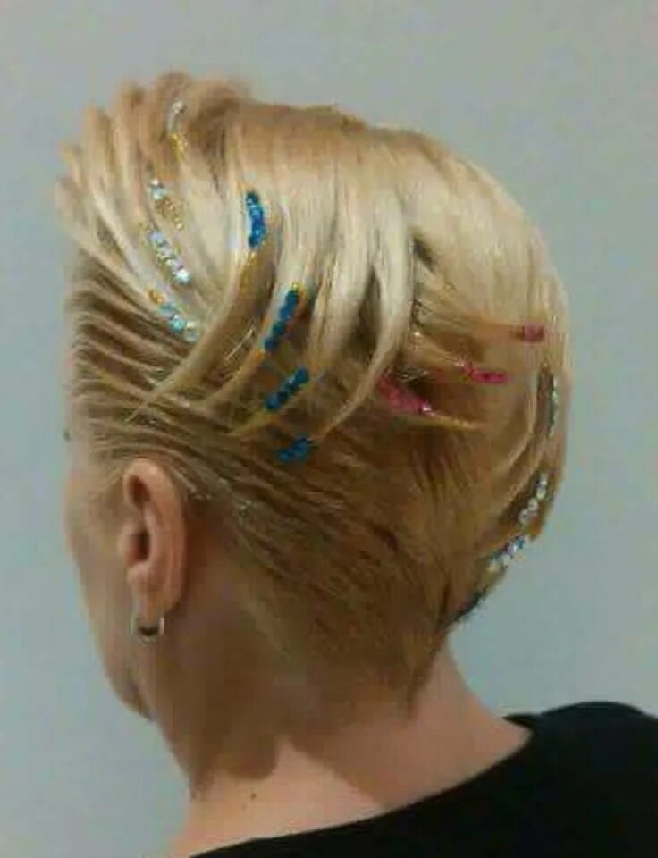 Прическа на танцы на короткие волосы Pin di Katie Padilla su Ballroom Hair Acconciature da ballo da sala, Acconciatur