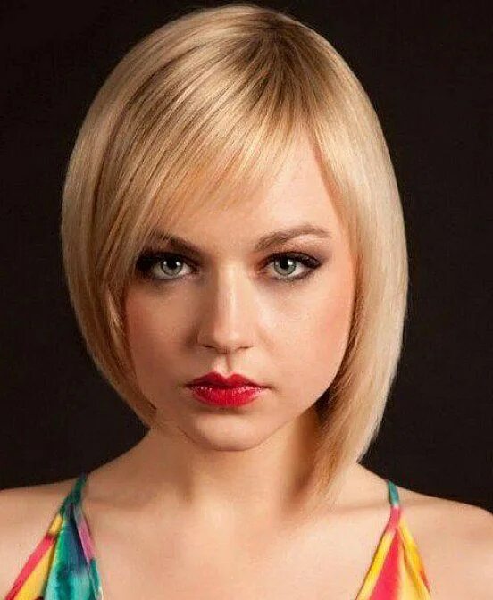 Прическа на тонкие редкие волосы средней длины asymetrical short haircuts for round faces - Google Search Short straight hair, 