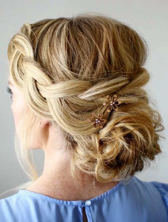 Прическа на волосы на праздник This Summer’s Must-Try Messy Buns, According to Pinterest Long hair styles, Box 