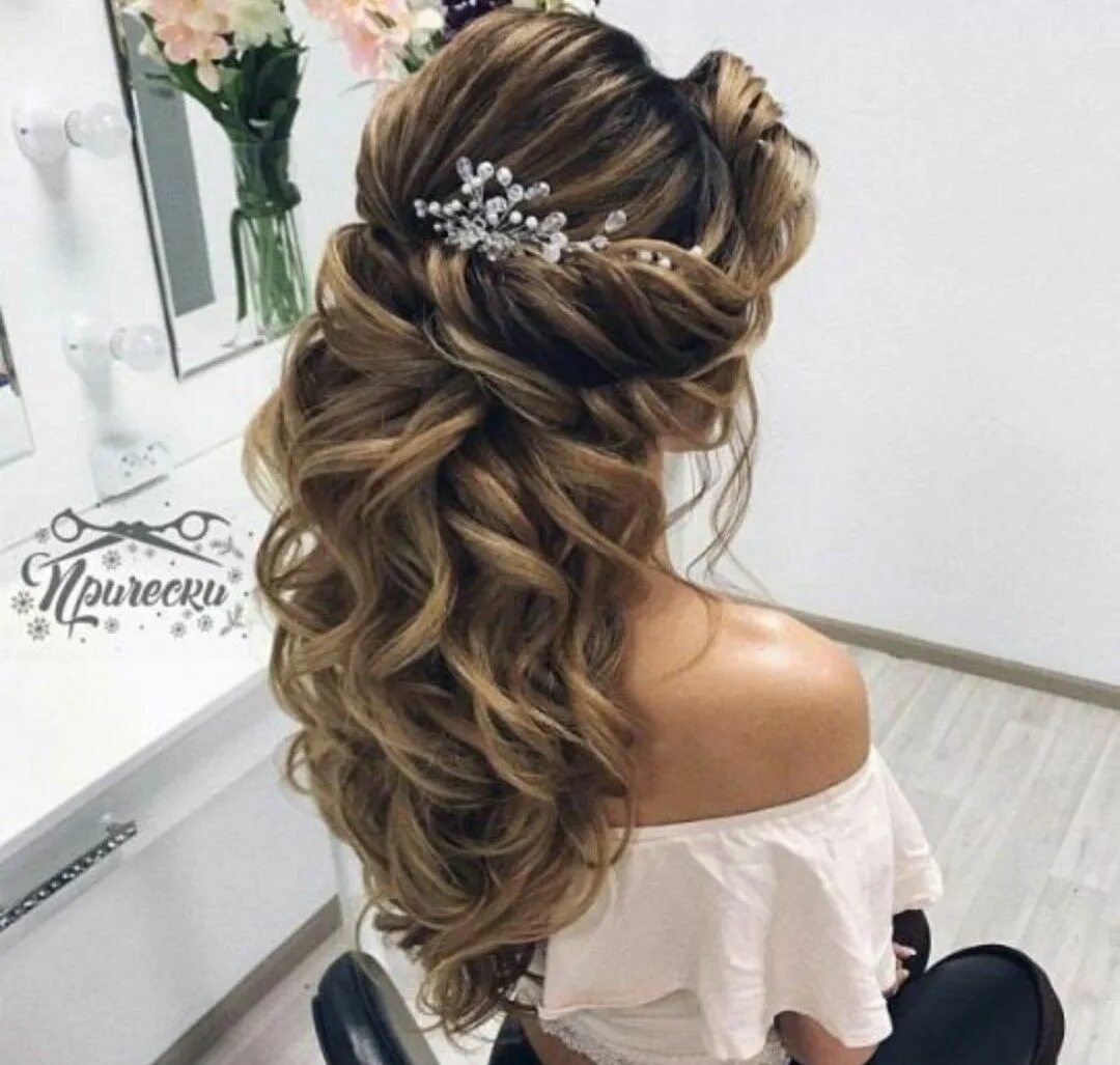 Прическа на выпускной на длинные волосы Pin by Dia& Di on Hairstyle Hair styles, Natural hair styles, Hair inspiration