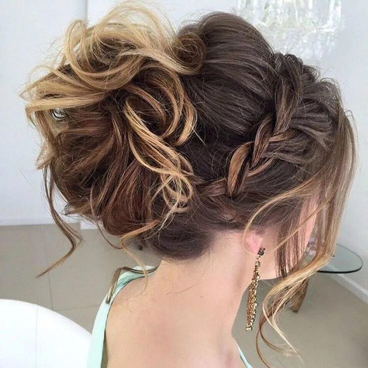 Прическа на выпускной на средние волосы 50 Beautiful Wedding Hairstyles Ideas For Medium Hair #mediumhairstyleideas Cabe