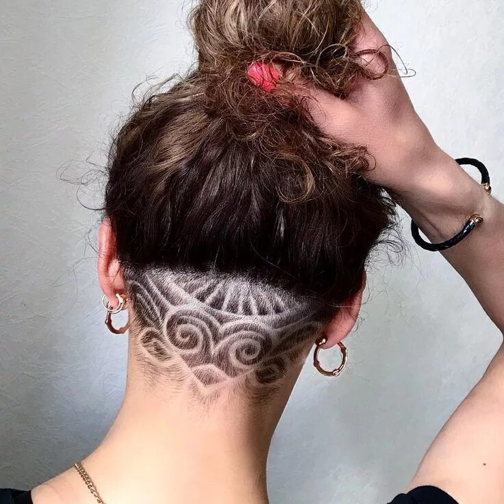 Прическа на затылке фото 30 Phenomenal Undercut Designs For The Bold And Edgy Undercut long hair, Undercu