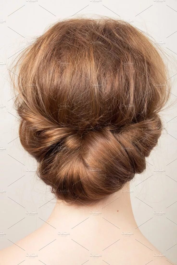 Прическа на затылке на средние волосы Bun hairstyles, Hair bun tutorial, Messy bun hairstyles