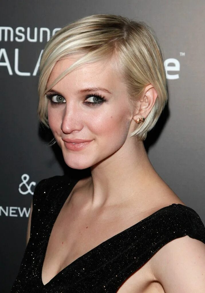 Прическа на жидкие волосы Ashlee Simpson Wentz Graduated Bob Thin hair haircuts, Short hair styles 2014, H