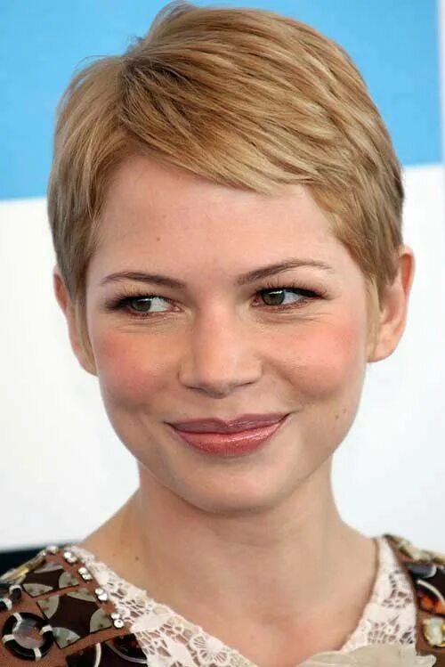 Прическа на жидкие волосы короткие женские 15 Super Michelle Williams Pixie Haircuts Haircut Short hair cuts, Pixie hairsty