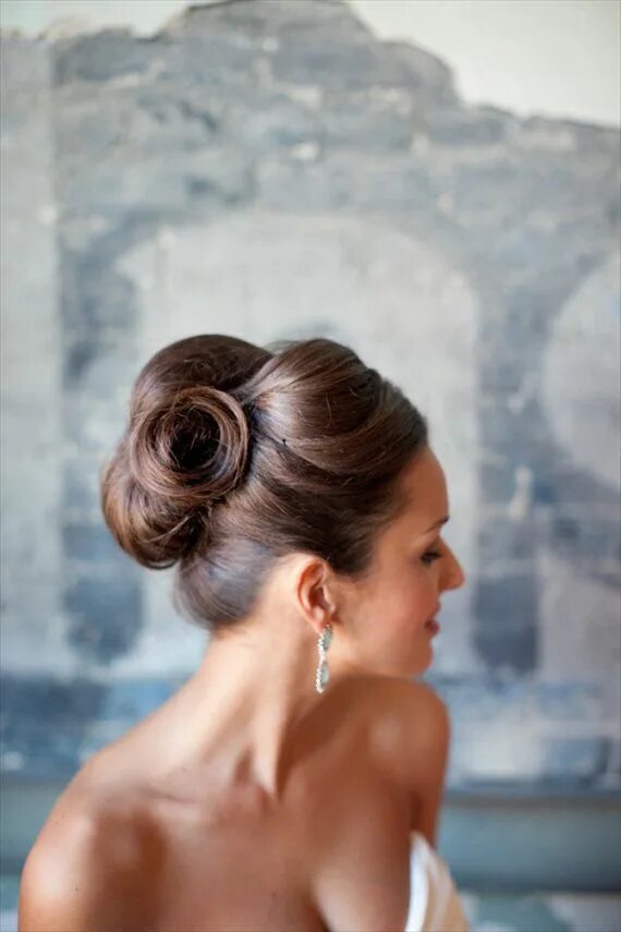 Прическа наверх Sleep Updo Wedding Hairstyle Idea Wedding hairstyles, Wedding hair and makeup, L