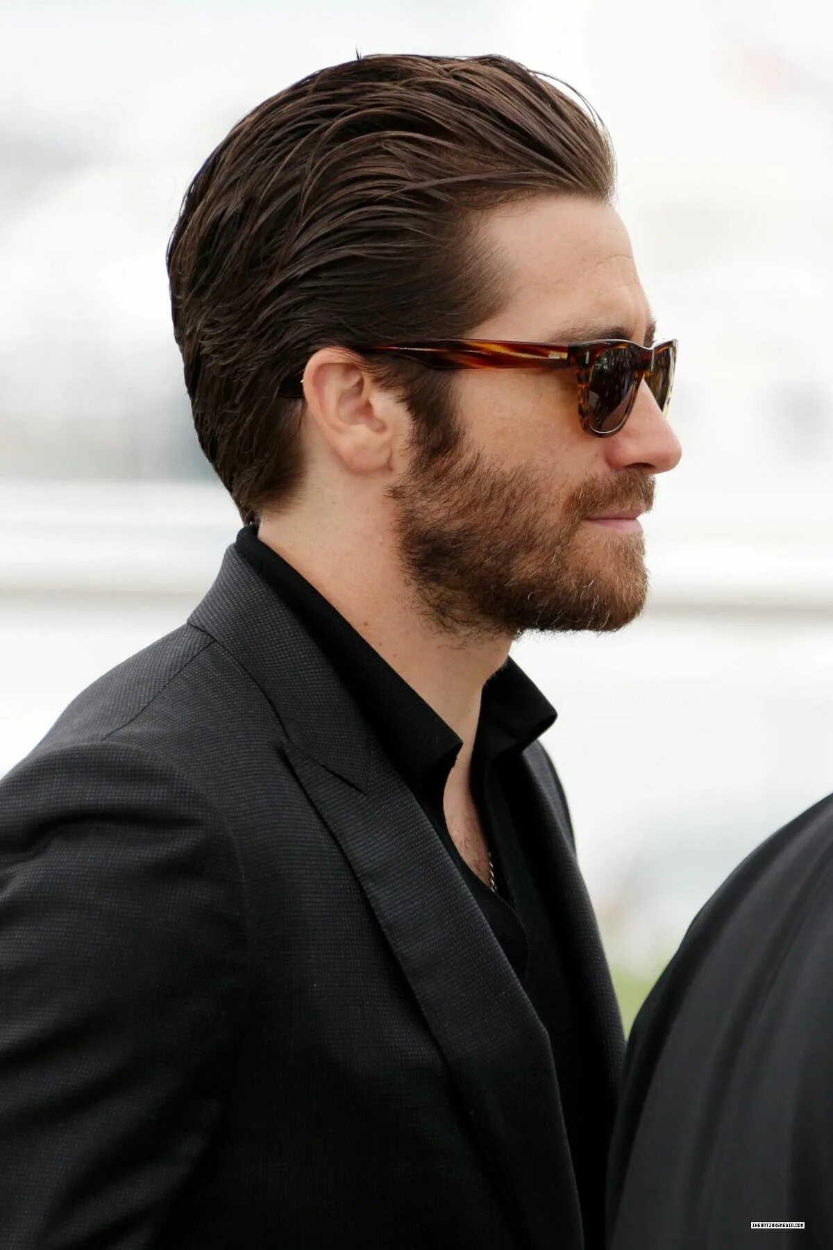 Прическа назад The South of Florence Jake gyllenhaal beard, Jake gyllenhaal haircut, Hair and b