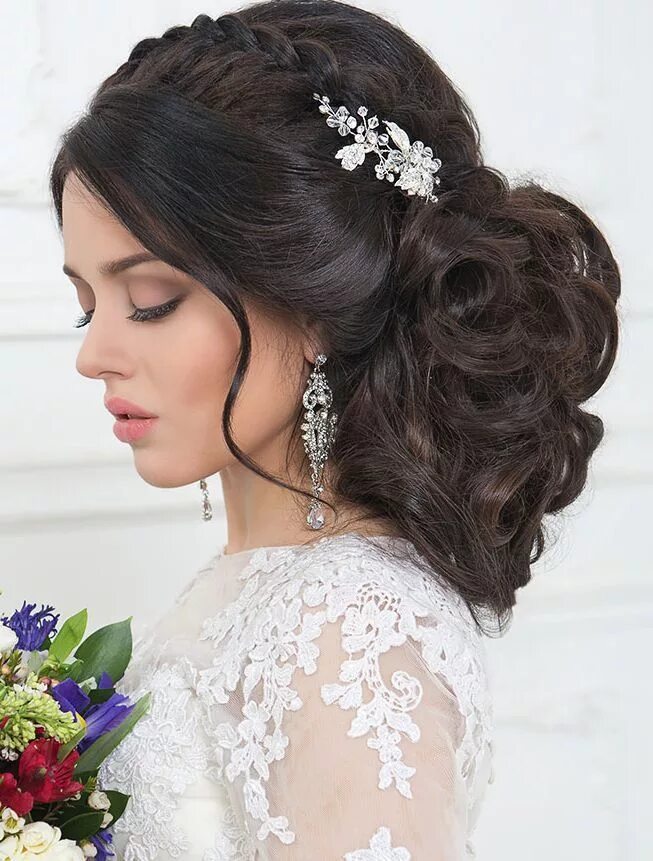 Прическа невесты Incredibly Elegant Wedding Hairstyles - MODwedding Elegant wedding hair, Hair st