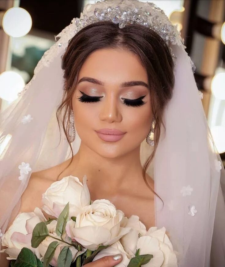 Прическа невесты 2024 и макияж свадебный Pin on Wedding Wedding makeup bride, Dramatic wedding makeup, Natural wedding ma