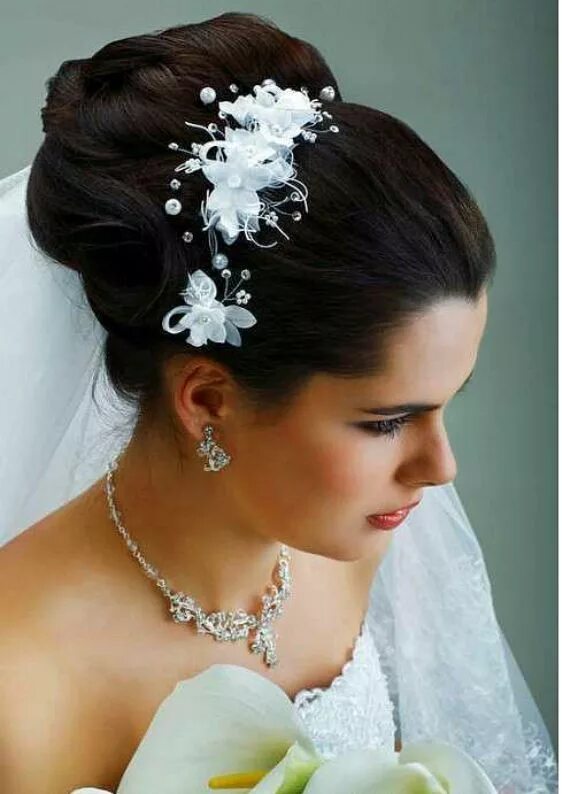 Прическа невесты без фаты фото Pin on Cinderella Hairstyle & Veil ⓛ ⓞ ⓥ ⓔ ♔ ♛ Wedding hair up, Bridal hair veil