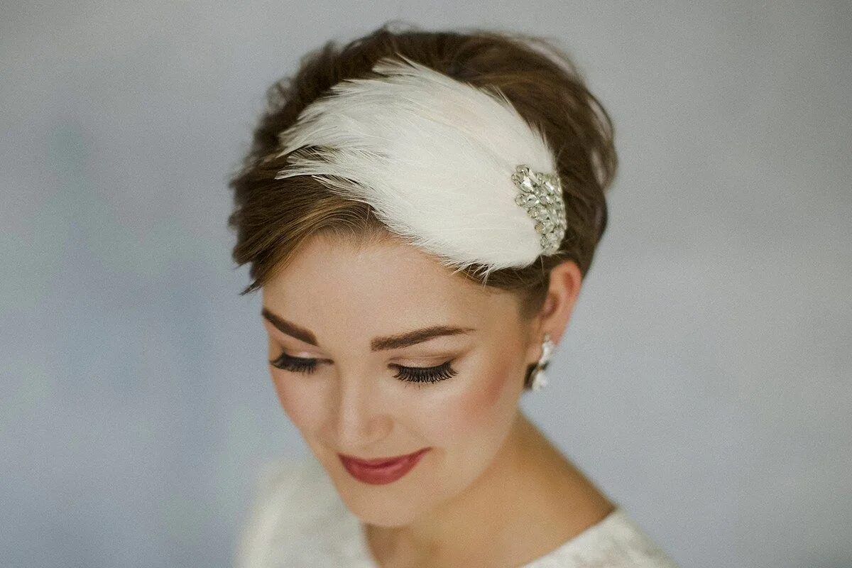 Прическа невесты на короткие волосы 2024 Short Hair Bride: How to Style Wedding Hair Accessories