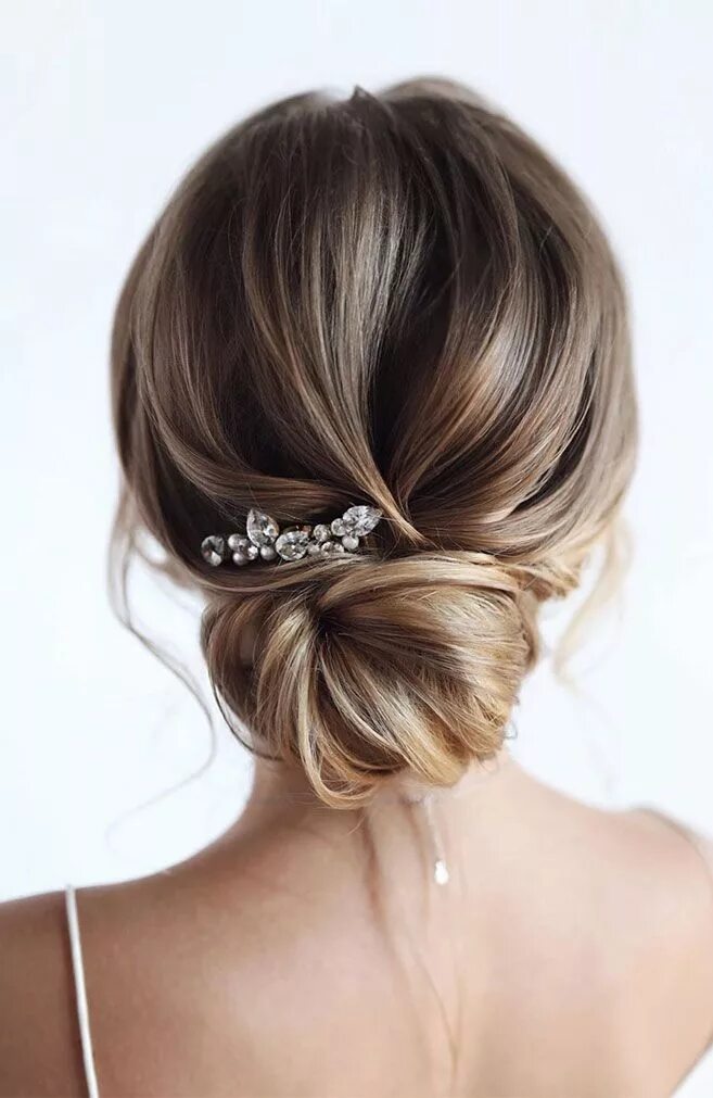 Прическа нижний пучок на средние 100 Prettiest Wedding Hairstyles For Ceremony & Reception Wedding hair up, Brida