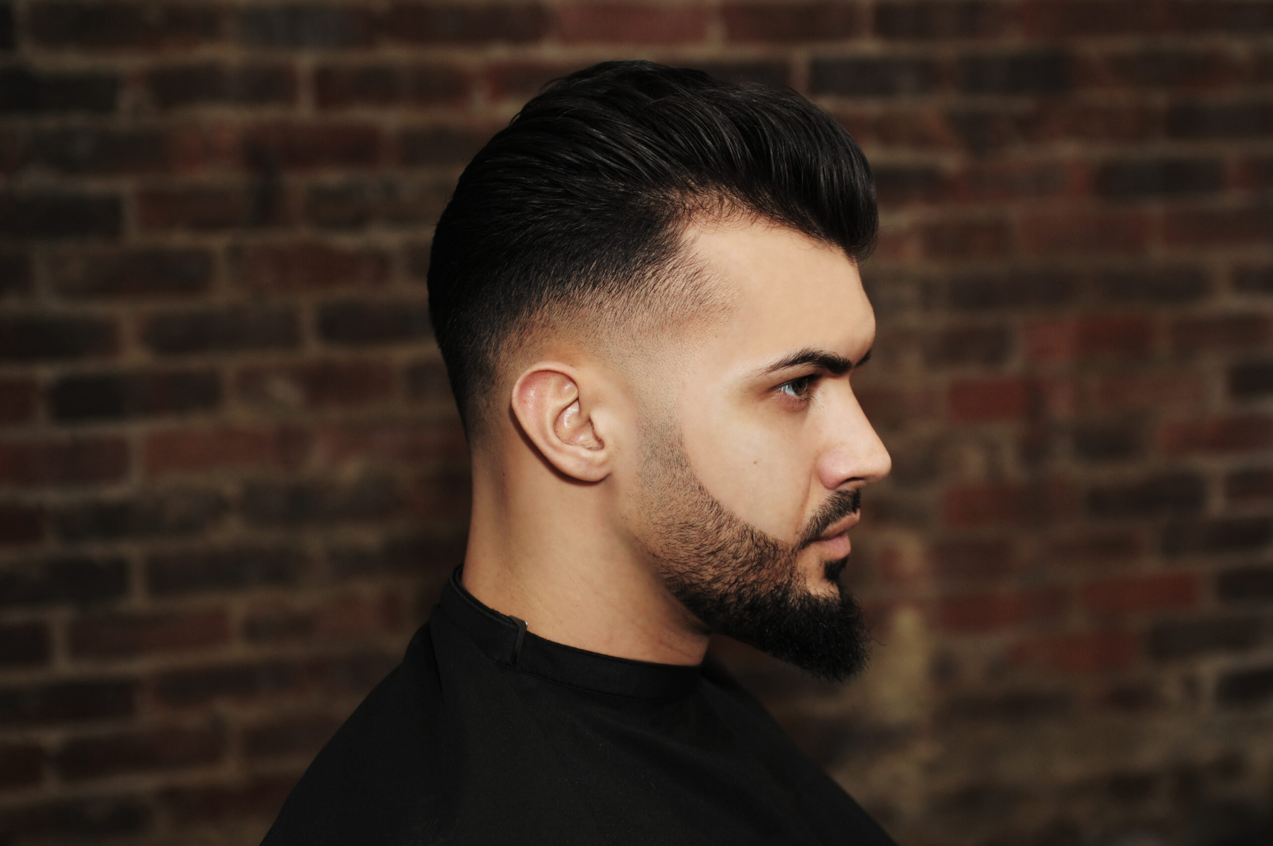 Прическа низкий мужской HOW TO: Mid Fade Pompadour - Wahl UK