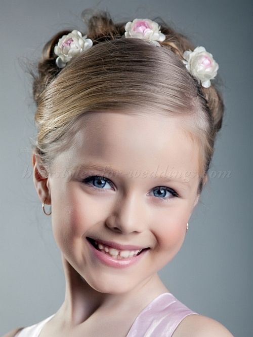 Прическа очень красивая девочки flower girl hairstyles, flowergirl hairstyles - updo hairstyle for flowergirls F