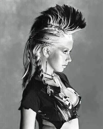 Прическа панк рок женская Mohawk Punk Style Girl Picture and Photo Imagesize: 36 kilobyte Punk hair, Edgy 