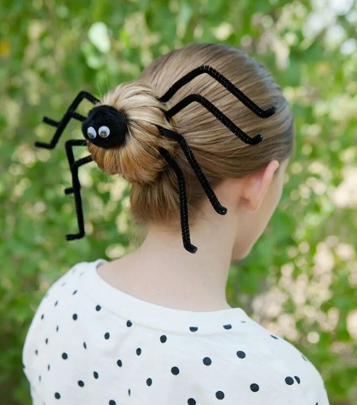 Прическа паучок для девочек Spider Spun Bun Halloween hair, Wacky hair, Wacky hair days