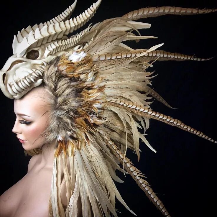 Прическа перьями на средние Made by Posh Fairytale Couture Feather headdress, Headdress, Fantasy costumes