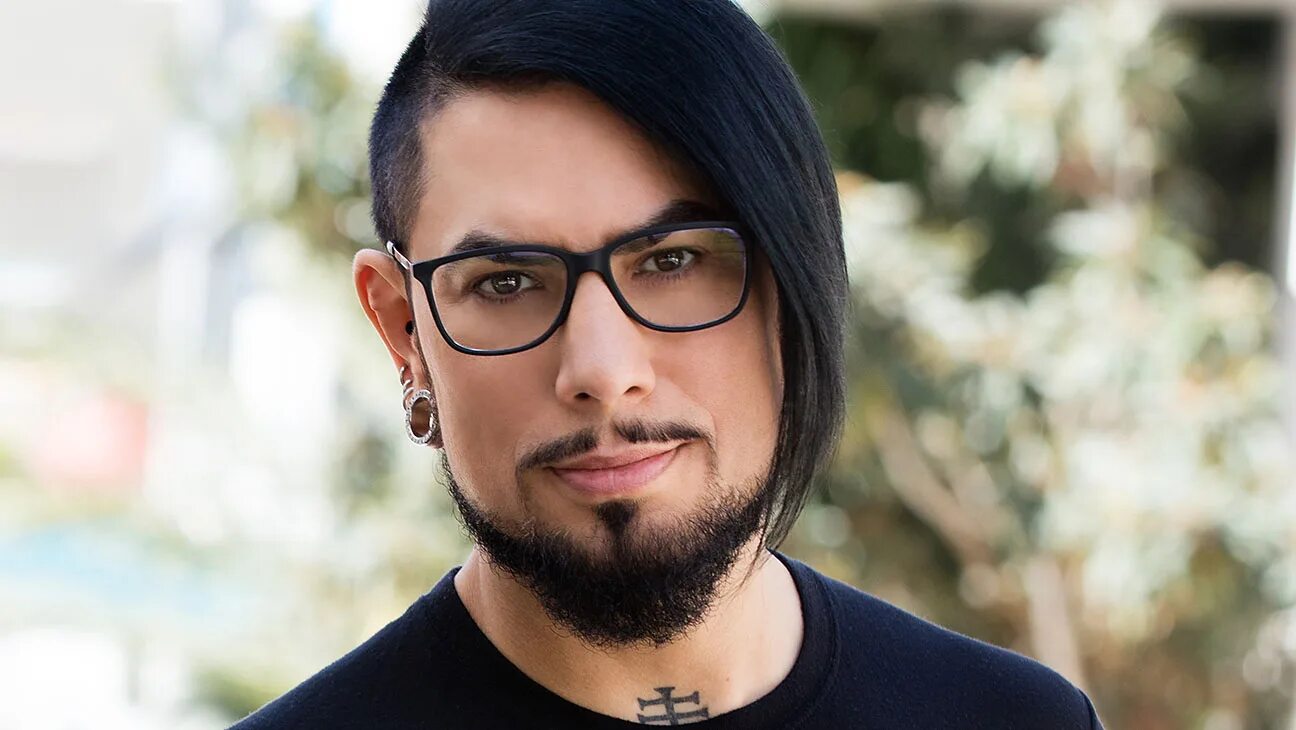 Прическа песня Dave Navarro Opens up About Battles With Suicidal Thoughts