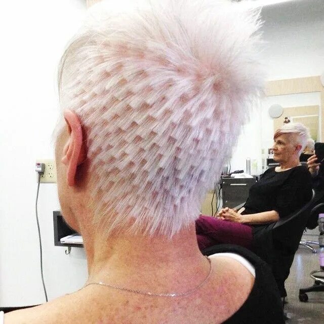 Прическа пиксель фото Philip Ring @phildoeshair I don't know who ...Instagram photo Websta Short hair 