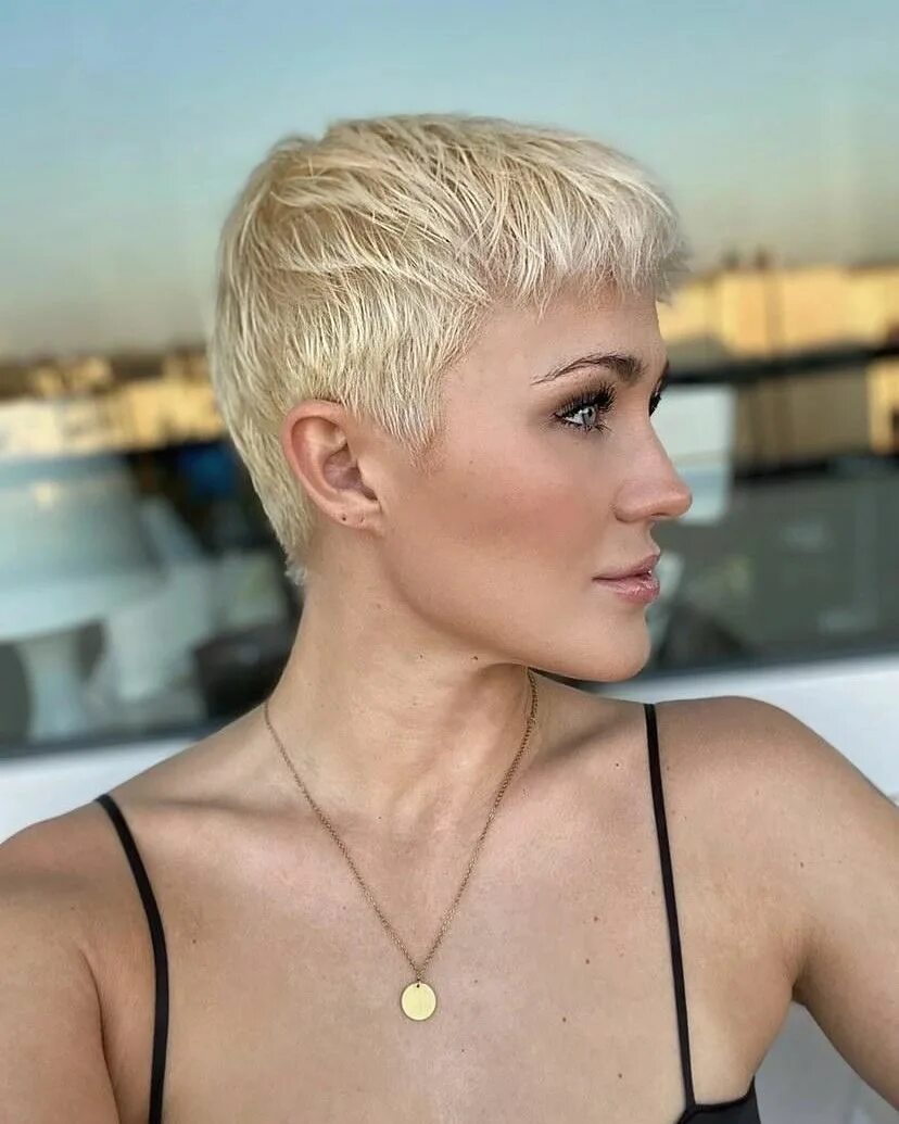 Прическа пикси 2024 Pixie Cut: 40+ Best Pixie Hairstyles for 2022