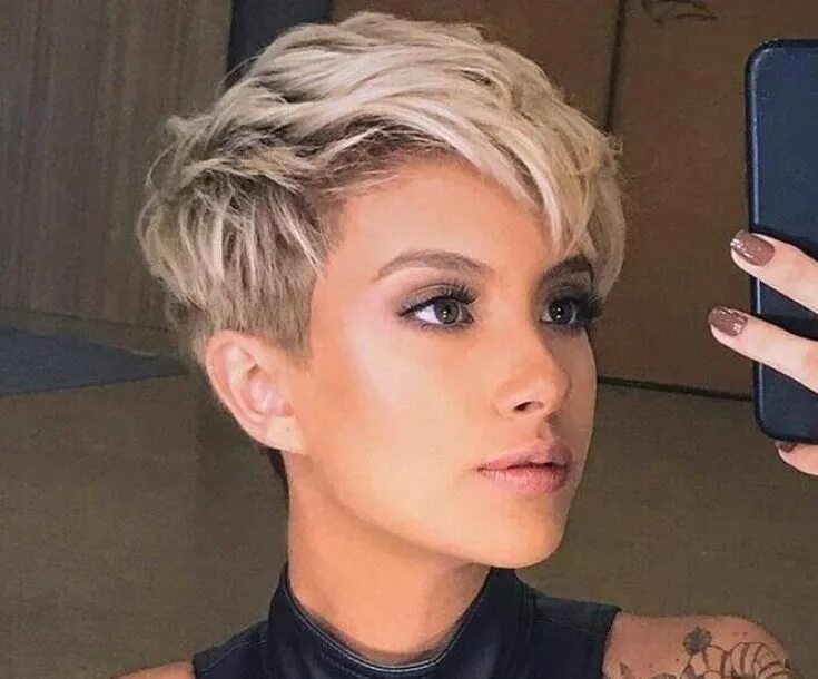 Прическа пикси 2024 на короткие волосы Short Pixie Cuts Haircut for thick hair, Pixie haircut styles, Short hair haircu