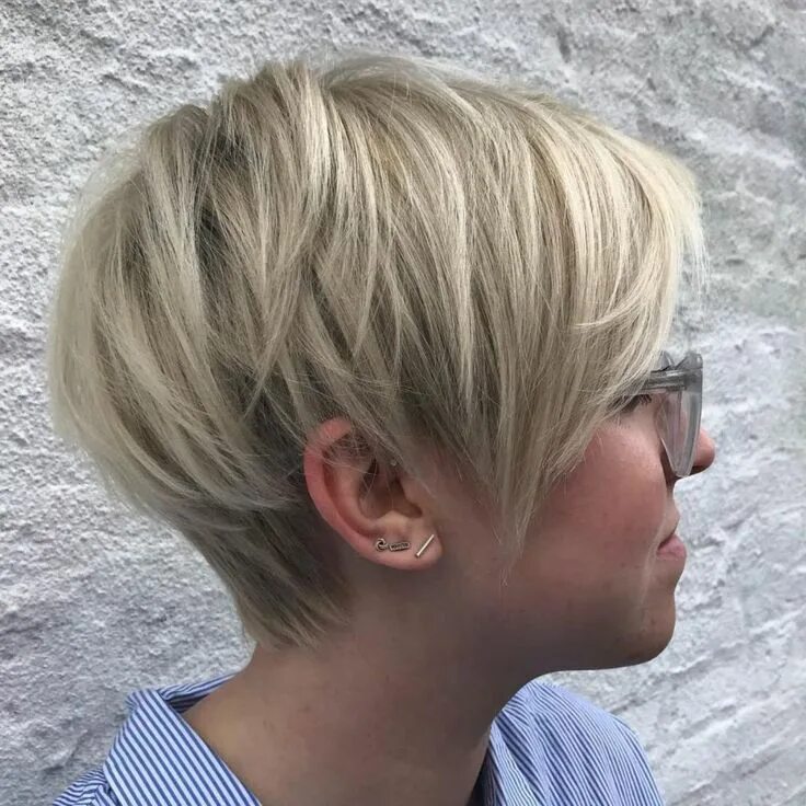 Прическа пикси боб фото 60 Gorgeous Long Pixie Hairstyle Ideas for 2024 Long pixie hairstyles, Short sha