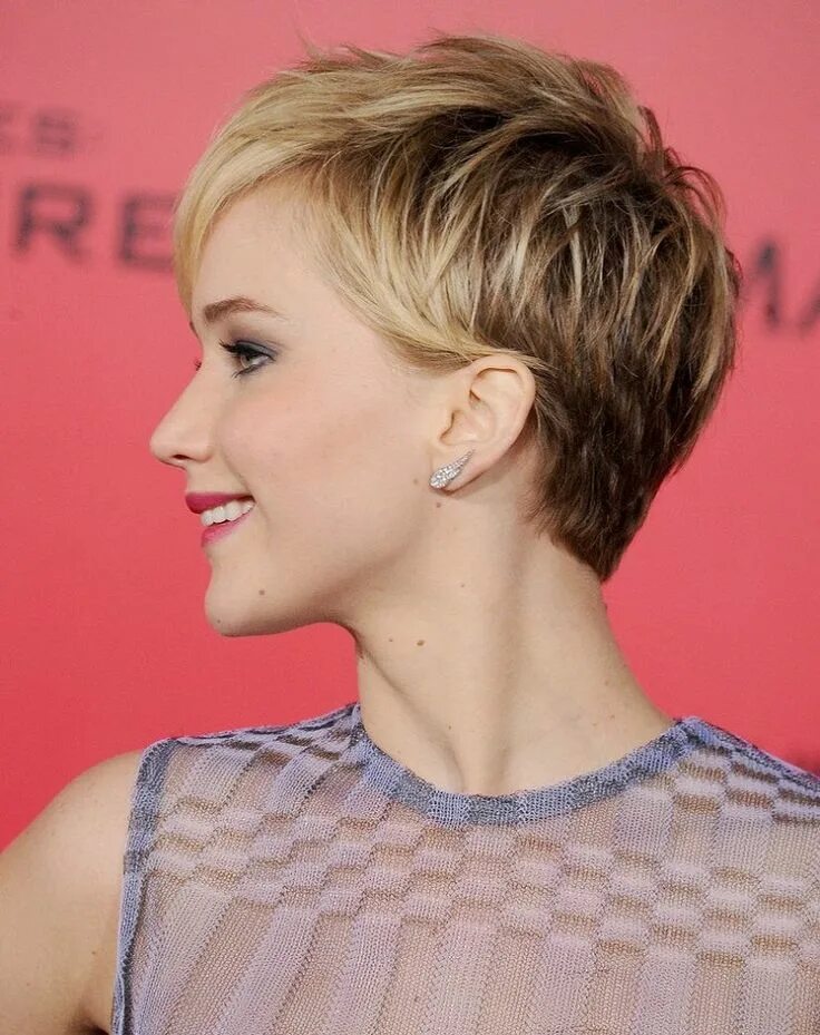 Прическа пикси фото круглое Pixie Cut mit langem Deckhaar: Der perfekte Schnitt für Sie! Pixie cut feines ha