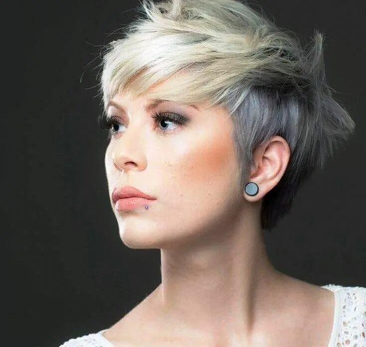 Прическа пикси на длинные волосы Great Cut & Color Combos: The Ashy Blonde Pixie Cut (StyleNoted) Short hair styl