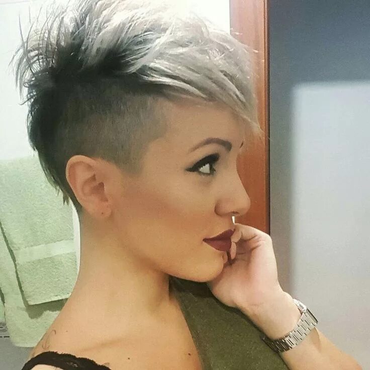 Прическа пикси женщина Pin en Short hair Cortes de pelo, Cortes de pelo pixie, Recorte de pelo corto