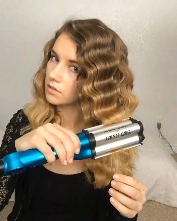 Прическа плойкой волна на средние Mermaid Waves!! . Love these waves on my short hair, with the "TIGI Wave Artist"