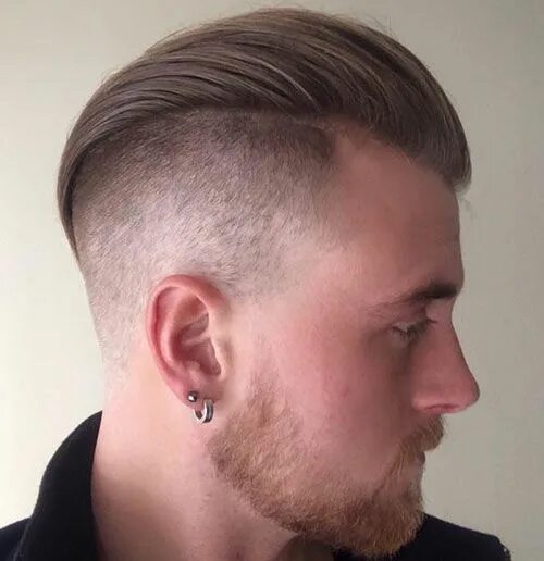 Прическа по бокам выбрито а сверху волосы 23 Disconnected Undercut Haircuts (2023 Guide) Mens hairstyles, Haircuts for men