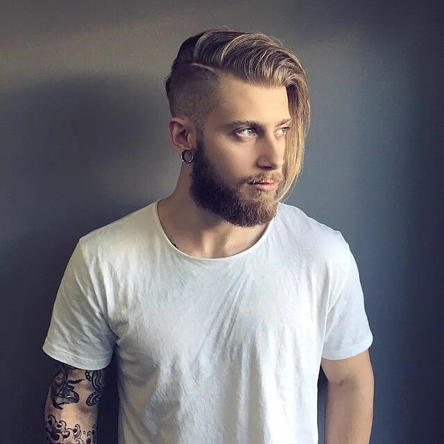 Прическа по середине волосы Chris Weber Hair on Instagram: "❤ ️❤ #barbercut by me #chrisweberhair ✔ #vancouve