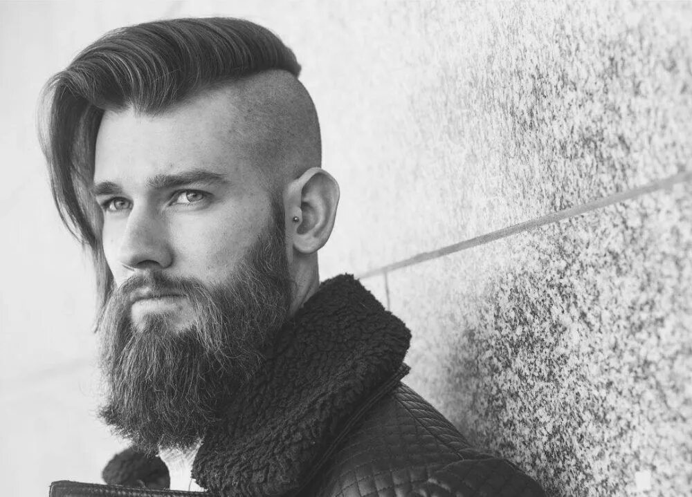 Прическа по середине волосы 30 Coolest Long Hairstyles for Men in 2024 Undercut long hair, Long hair styles 