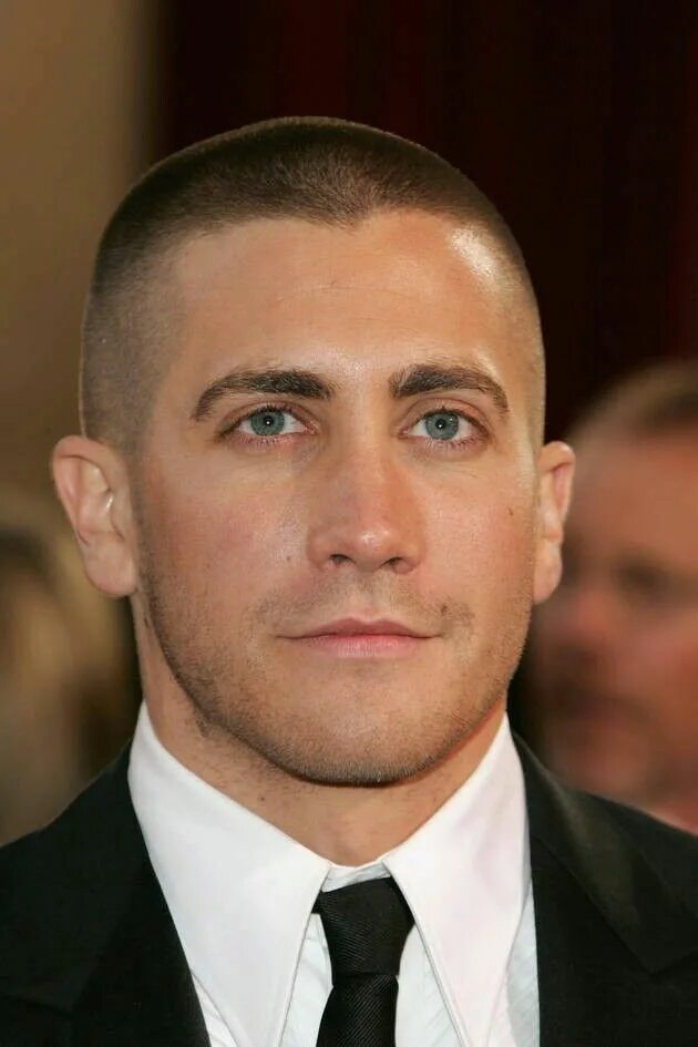 Прическа под 3 Pin by Simon Richards on Jake Gyllenhaal Jake gyllenhaal haircut, High and tight