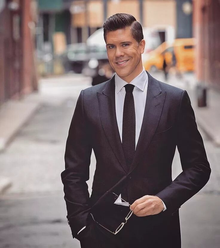 Прическа под костюм Instagram post by Fredrik Eklund * May 5, 2017 at 4:11pm UTC Fredrik eklund, Cla