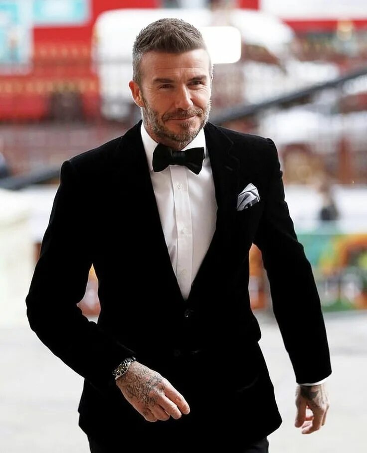 Прическа под костюм мужской Pin by David Beckham on David Beckham Beckham haircut, Mens casual outfits, Mens