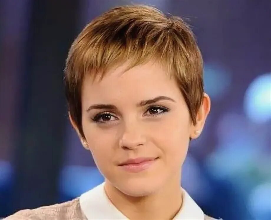 Прическа под мальчика Abgeschnittener Pixie-Schnitt - Die Beste Frisuren Pixie schnitt, Emma watson ku